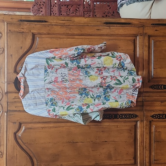 Anthropologie Poplin Long Sleeve Button down Shirt 2x wrinkled but never worn - Picture 2 of 2